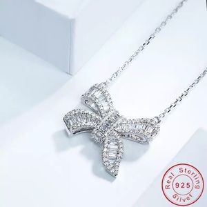 Brand new Bow knot 925 sterling silver necklace